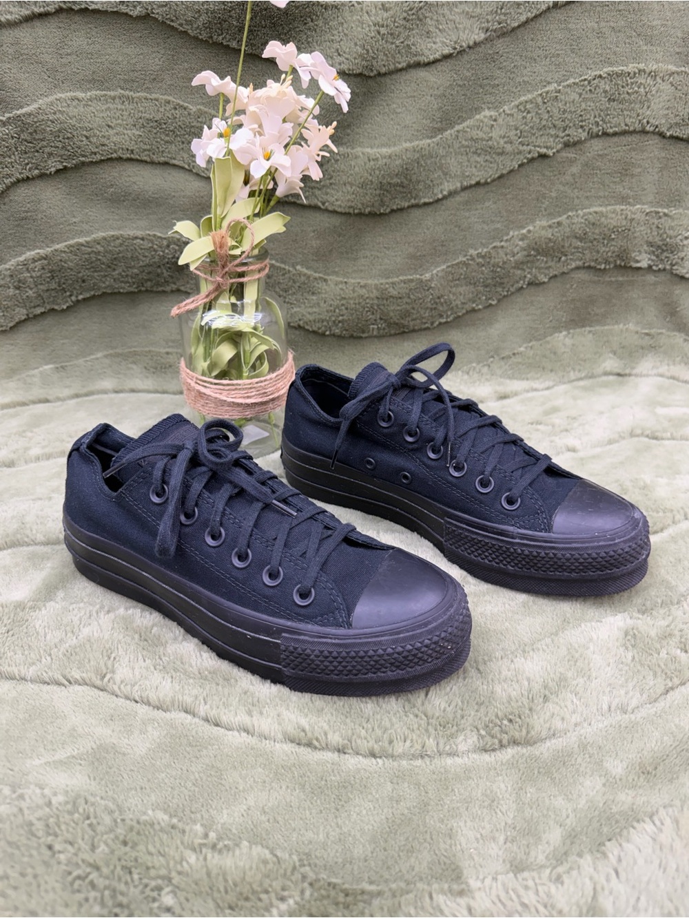 Converse platform sneakers